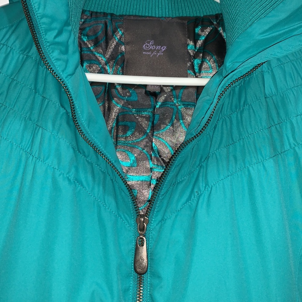 Turquoise jacket - Picture 3 of 6